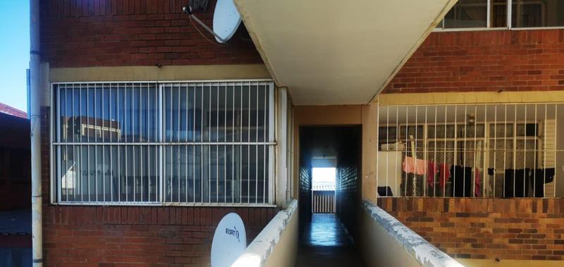 1 Bedroom Property for Sale in Bloemfontein Free State